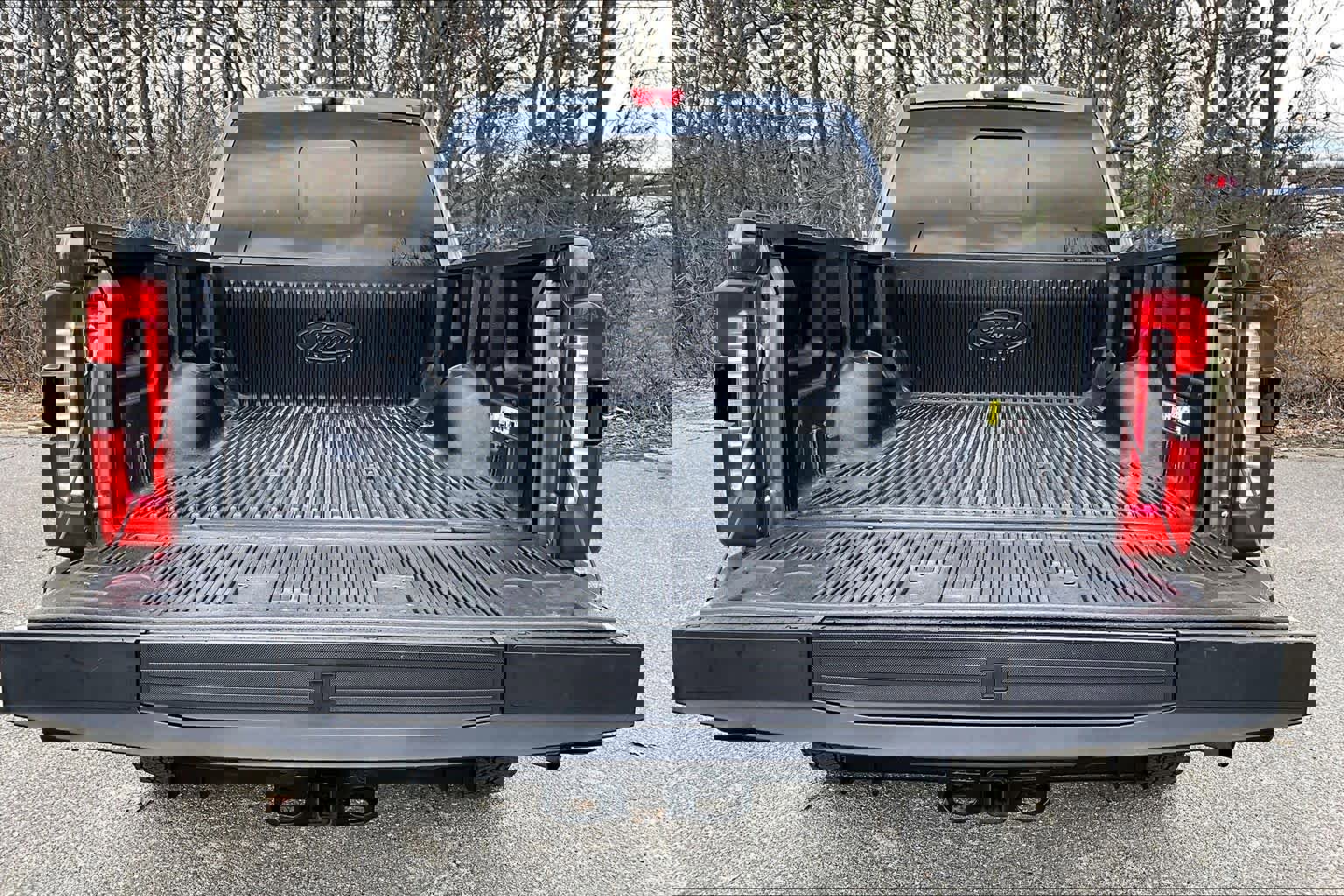 Used 2024 Ford F250 XLT w/ Black Appearance Package image 30