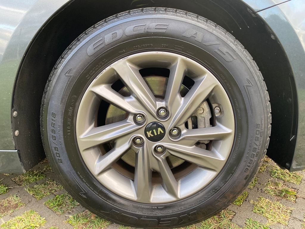 Used 2020 Kia Optima LX image 34