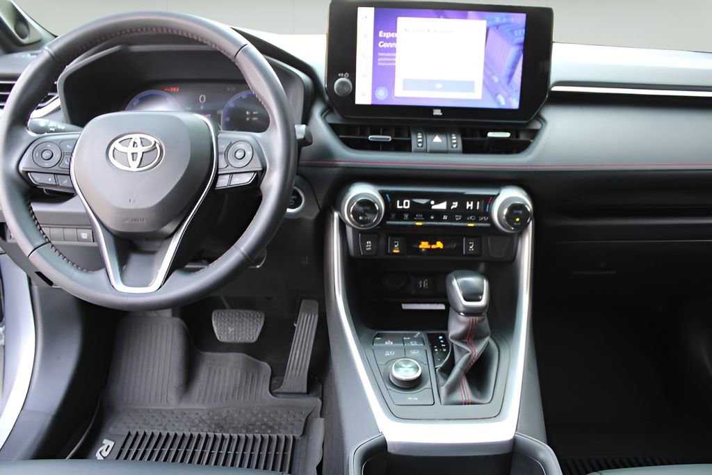 Used 2023 Toyota RAV4 XSE AWD/4WD image 7
