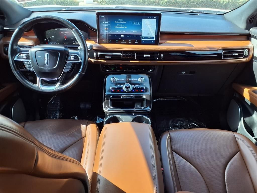 Used 2022 Lincoln Nautilus Reserve w/ Equipment Group 202A AWD/4WD image 8