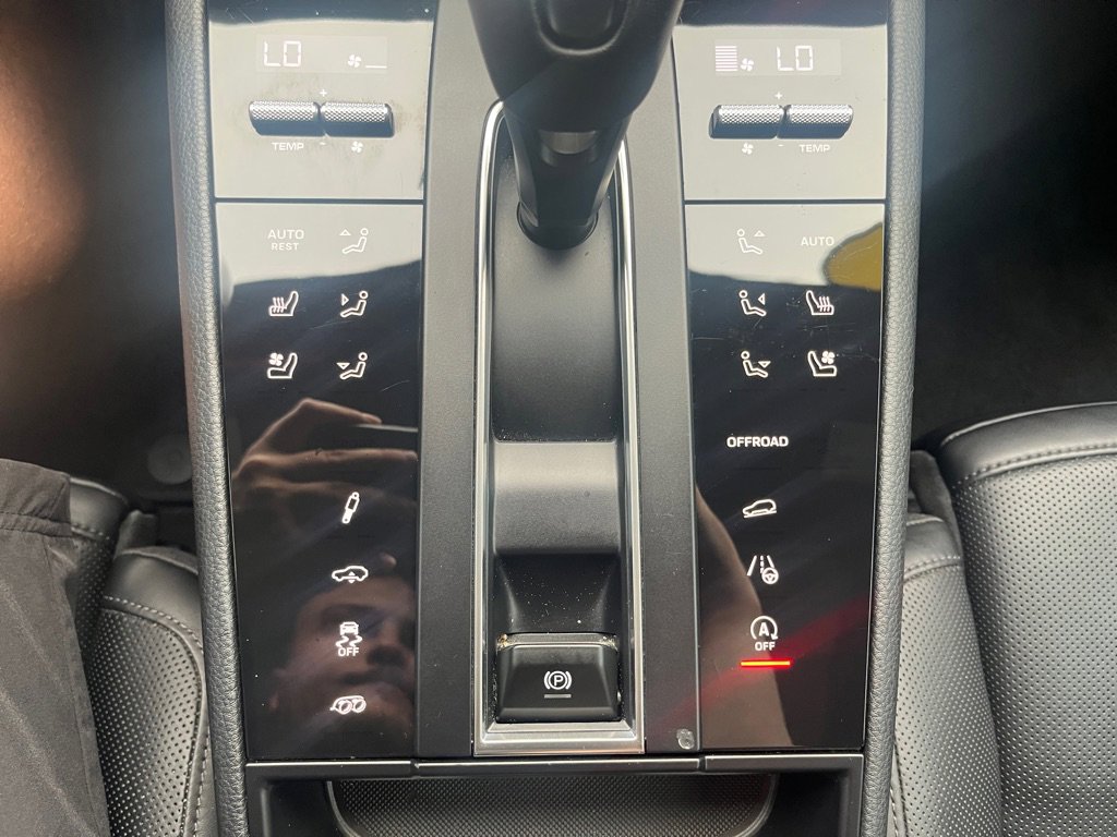 Used 2024 Porsche Macan GTS image 27