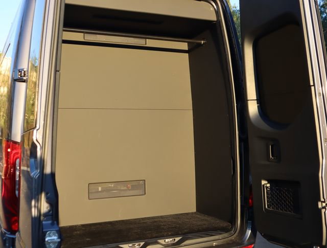 Used 2021 Mercedes-Benz Sprinter 3500 image 47