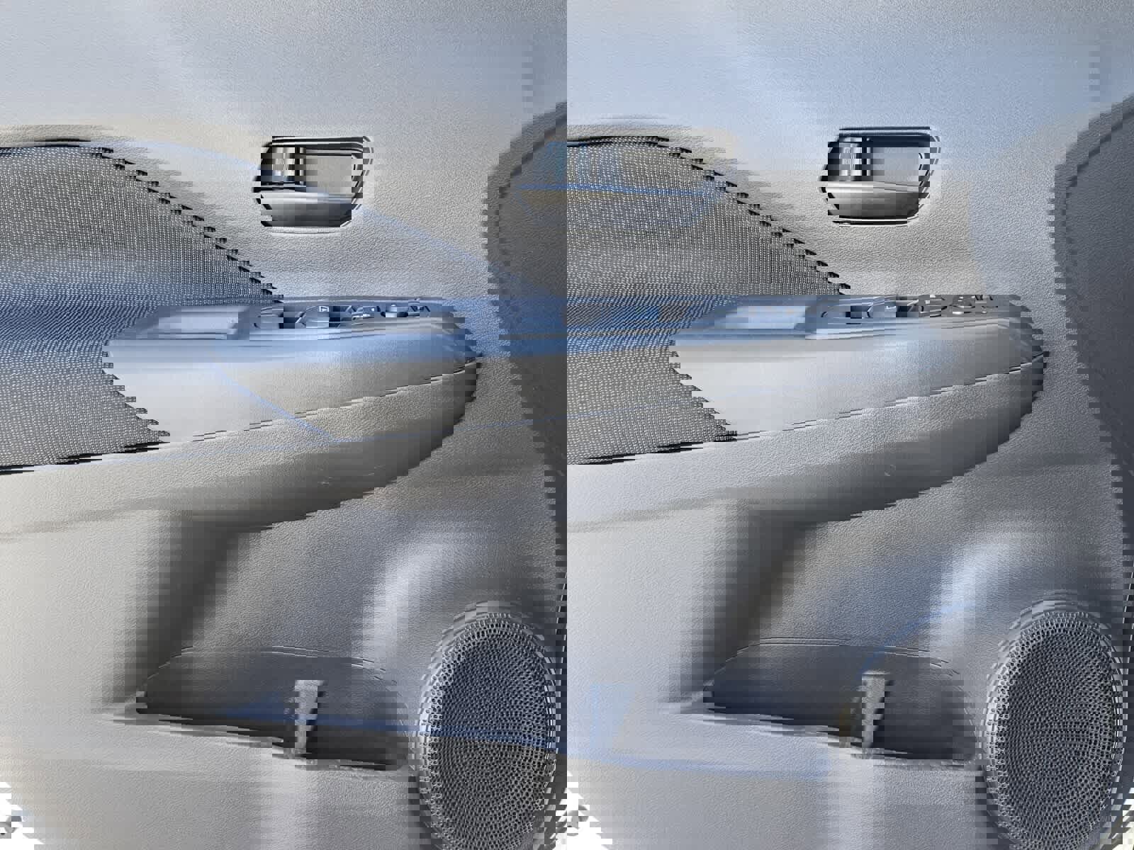 New 2025 Nissan Kicks Play S image 15