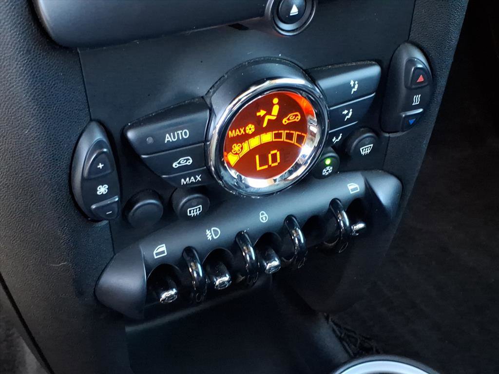 Used 2011 MINI Cooper Clubman S image 19