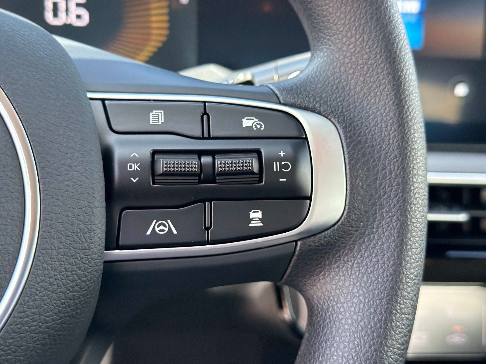 New 2026 Kia K5 LXS FWD image 23