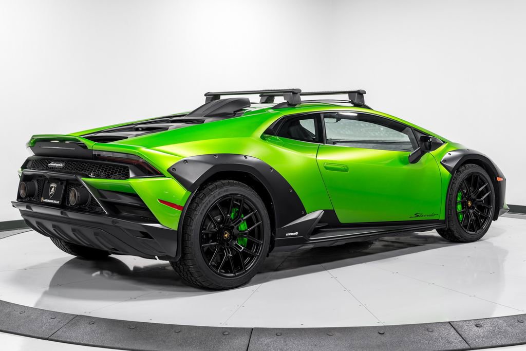 Used 2024 Lamborghini Huracan Sterrato image 3
