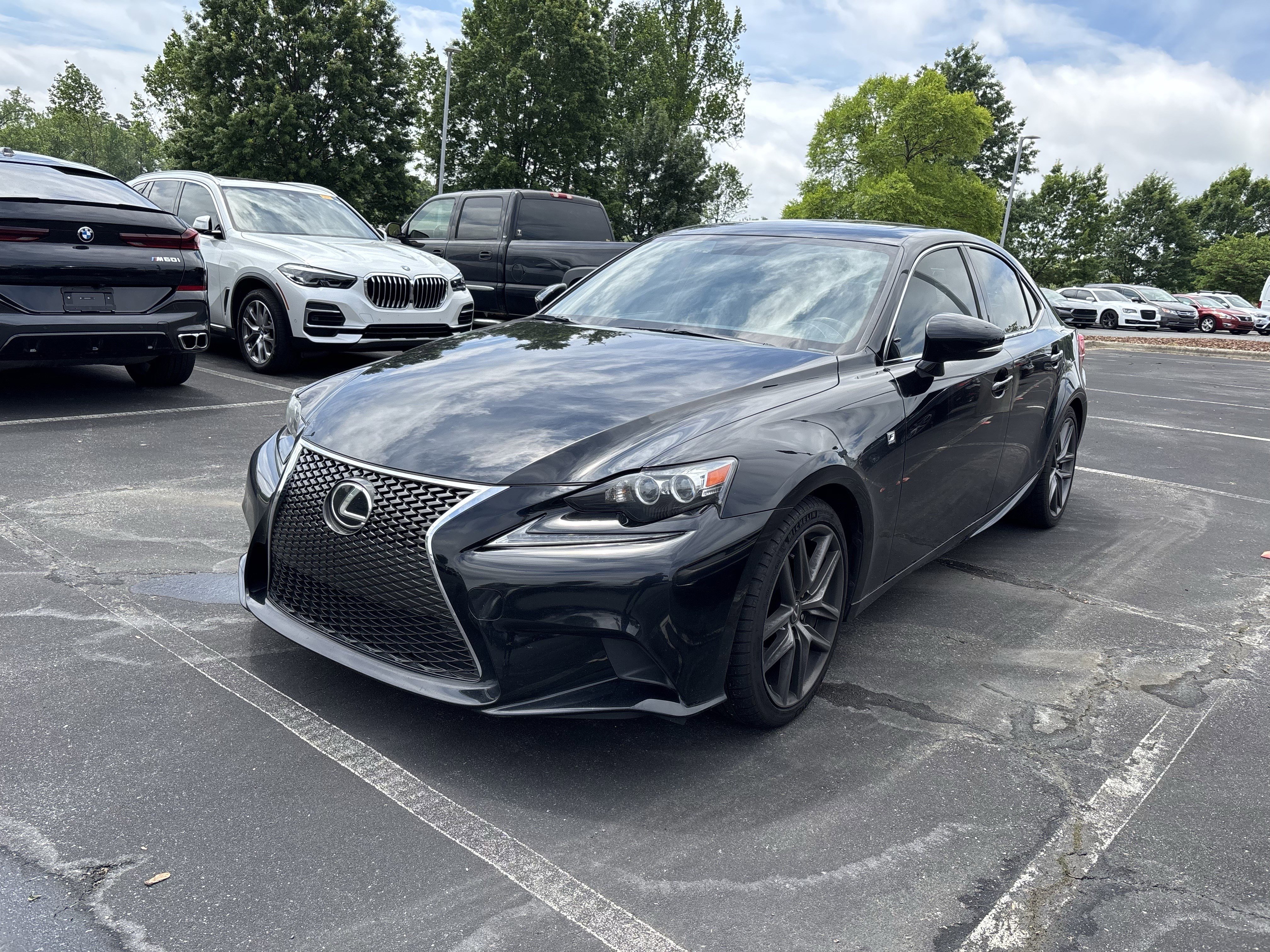 Used 2016 Lexus IS 350 w/ F Sport Package RWD image 11