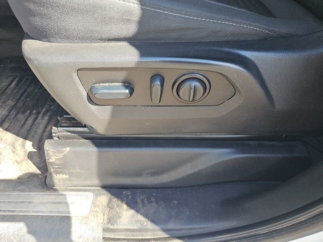 Used 2023 Chevrolet Silverado 2500 LT w/ Convenience Package image 15