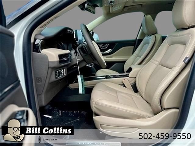 New 2024 Lincoln Corsair Grand Touring AWD/4WD image 9