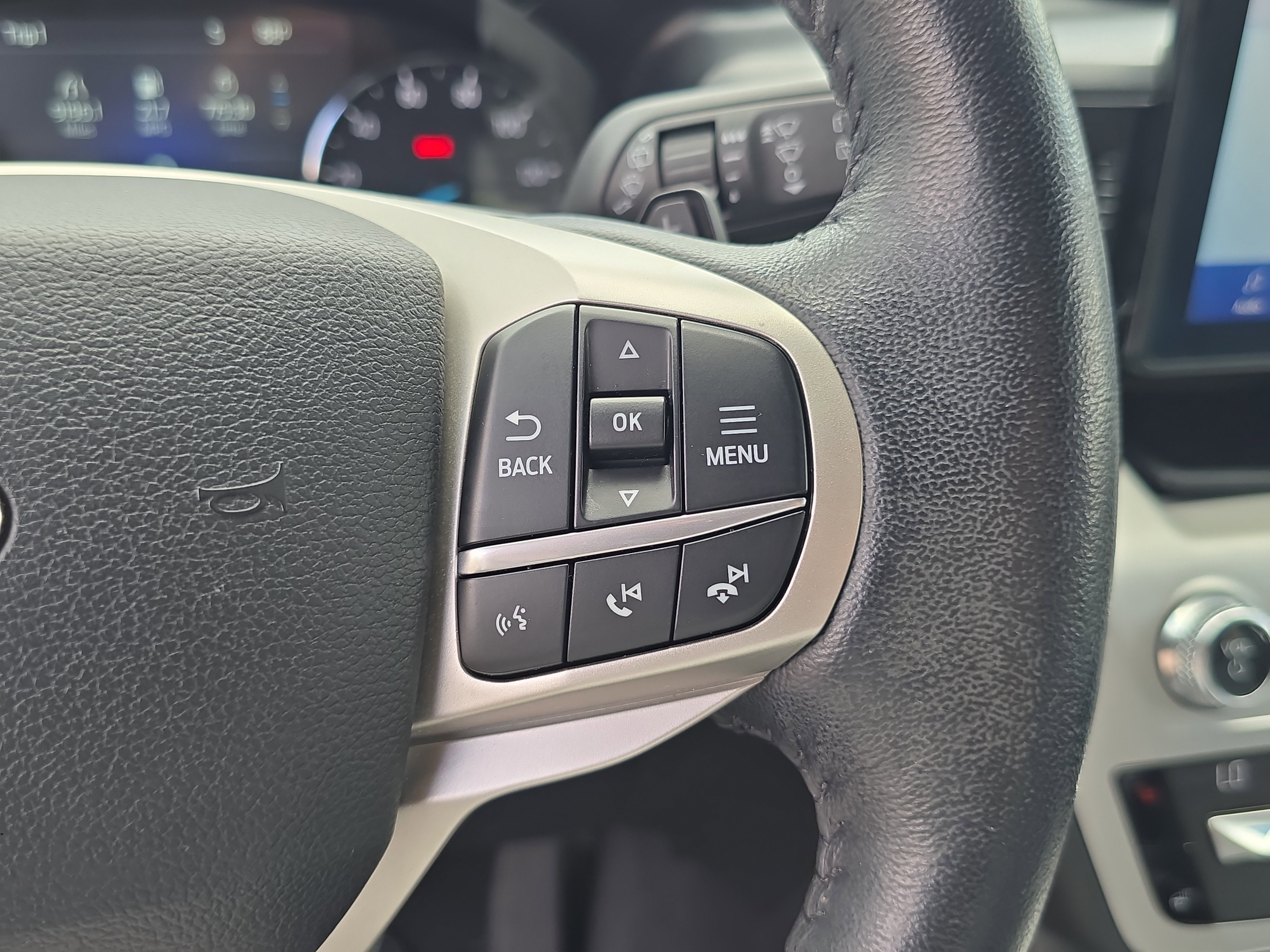 Used 2021 Ford Explorer XLT w/ Equipment Group 202A image 32