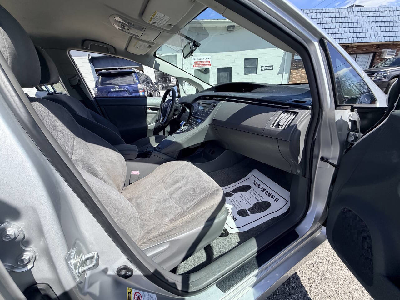 Used 2010 Toyota Prius Two image 9