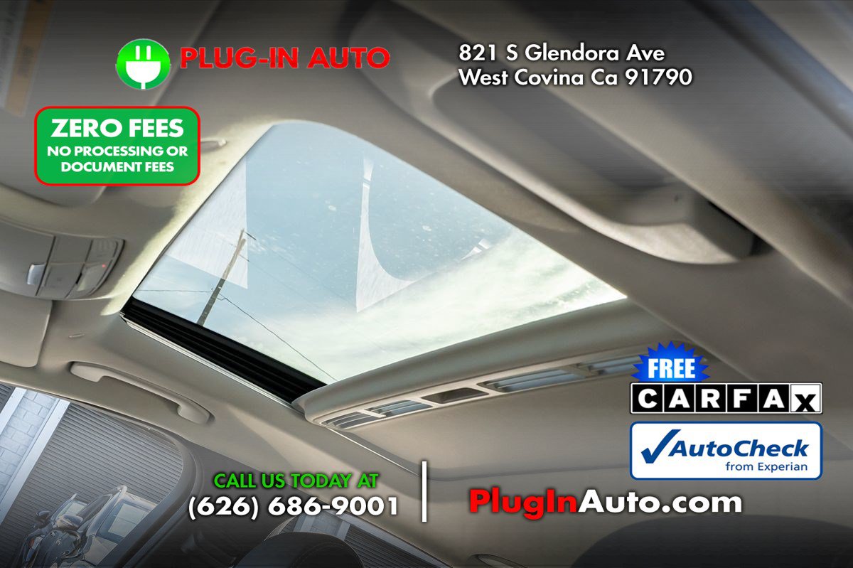 Used 2021 Mercedes-Benz C 300 Sedan image 2