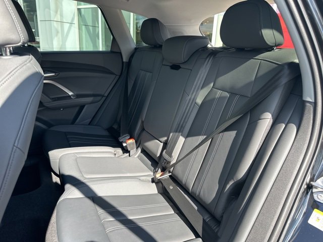 New 2025 Audi Q5 Premium image 10