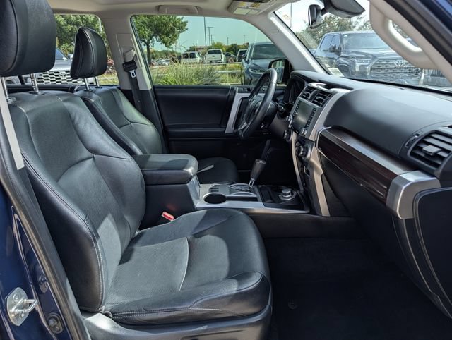 Used 2022 Toyota 4Runner Limited AWD/4WD image 35