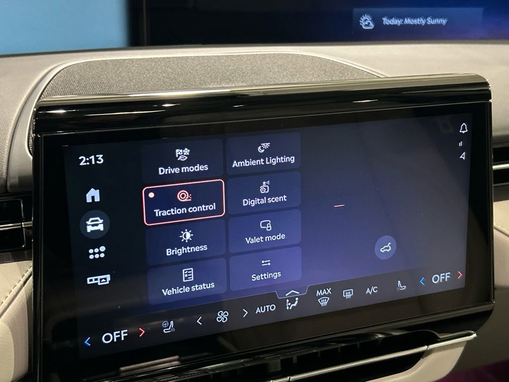 Used 2026 Lincoln Nautilus Premier w/ Equipment Group 102A AWD/4WD image 17