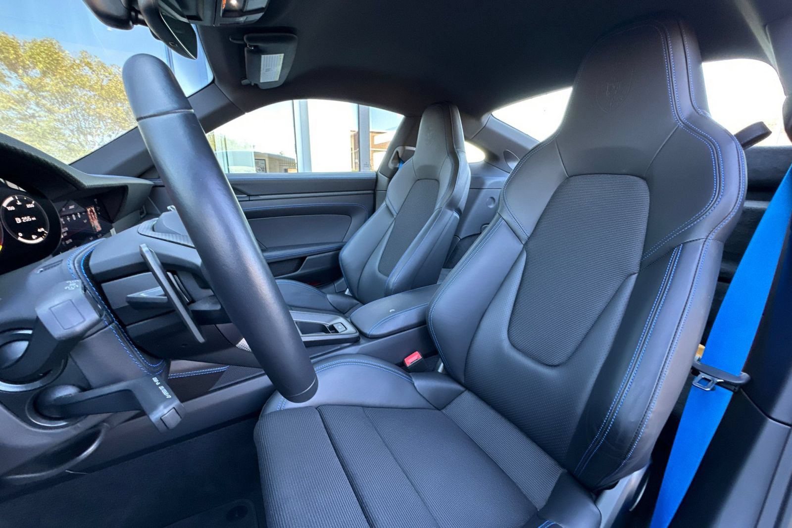 Certified 2022 Porsche 911 GT3 RWD image 5