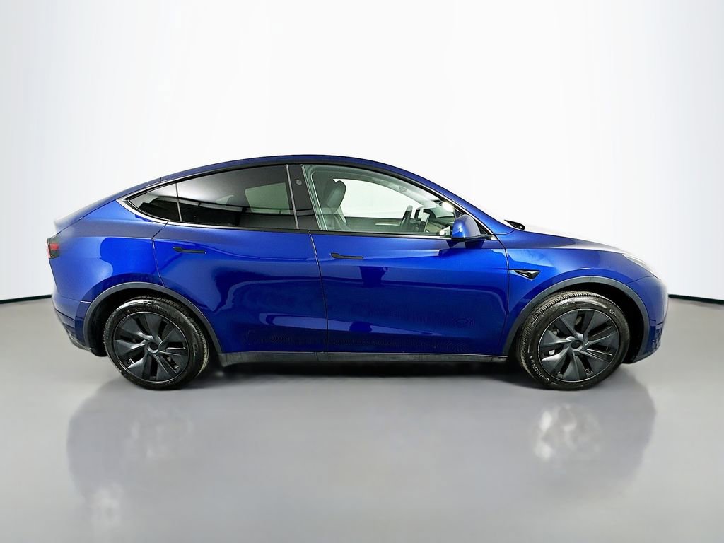 Used 2025 Tesla Model Y Long Range image 4