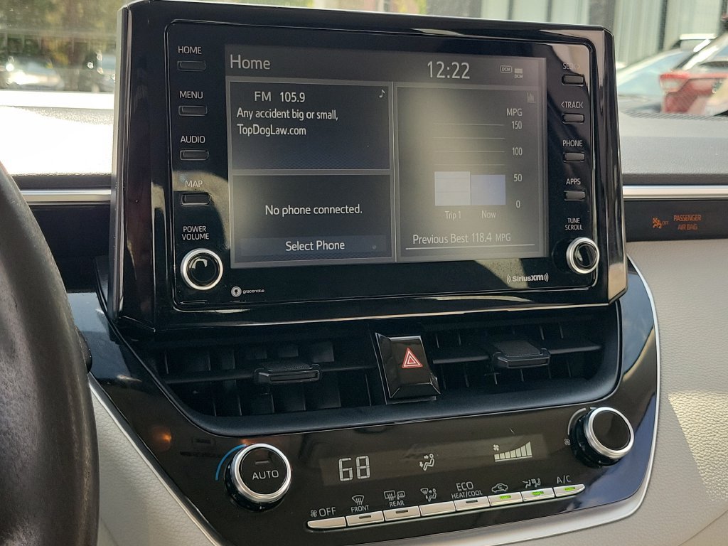 Used 2022 Toyota Corolla LE w/ Carpet Mat Package (TMS) FWD image 26