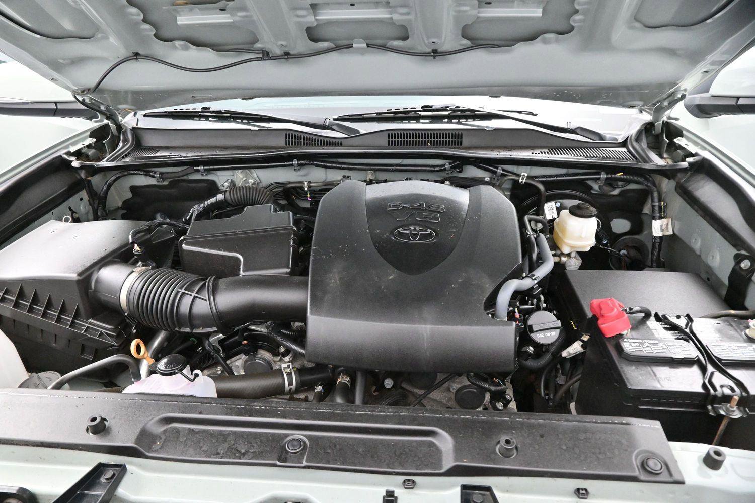 Used 2023 Toyota Tacoma TRD Sport AWD/4WD image 32