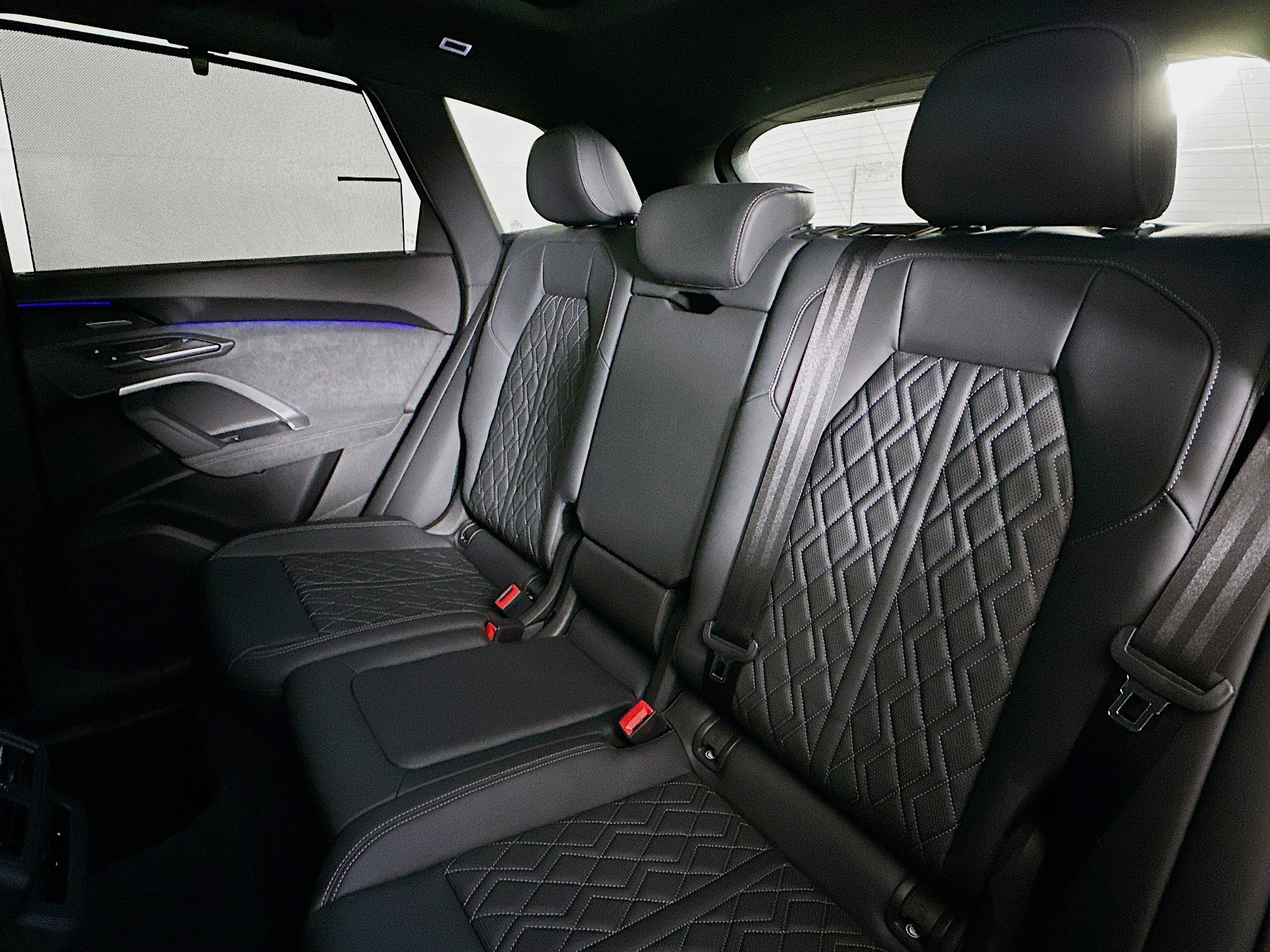 Used 2025 Audi SQ5 Premium Plus w/ Premium Plus Package image 23
