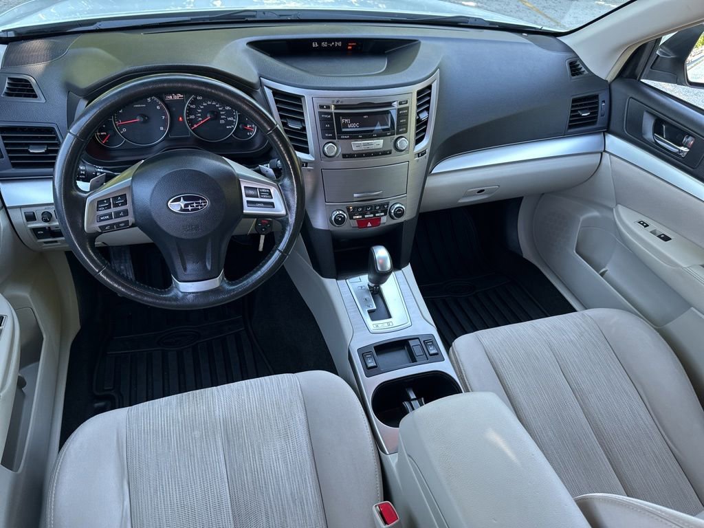 Used 2013 Subaru Outback 2.5i Premium w/ All-Weather Pkg AWD/4WD image 12