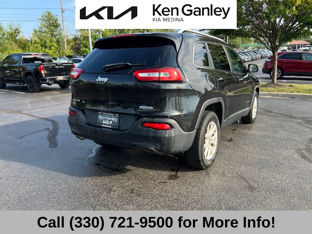 Used 2015 Jeep Cherokee Latitude w/ Cold Weather Group AWD/4WD image 8