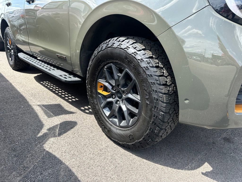 Used 2025 Ford Expedition Tremor AWD/4WD image 5
