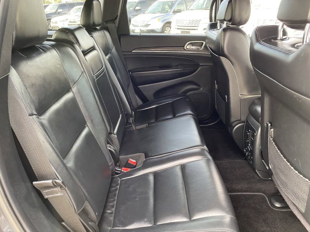 Used 2018 Jeep Grand Cherokee Limited image 13