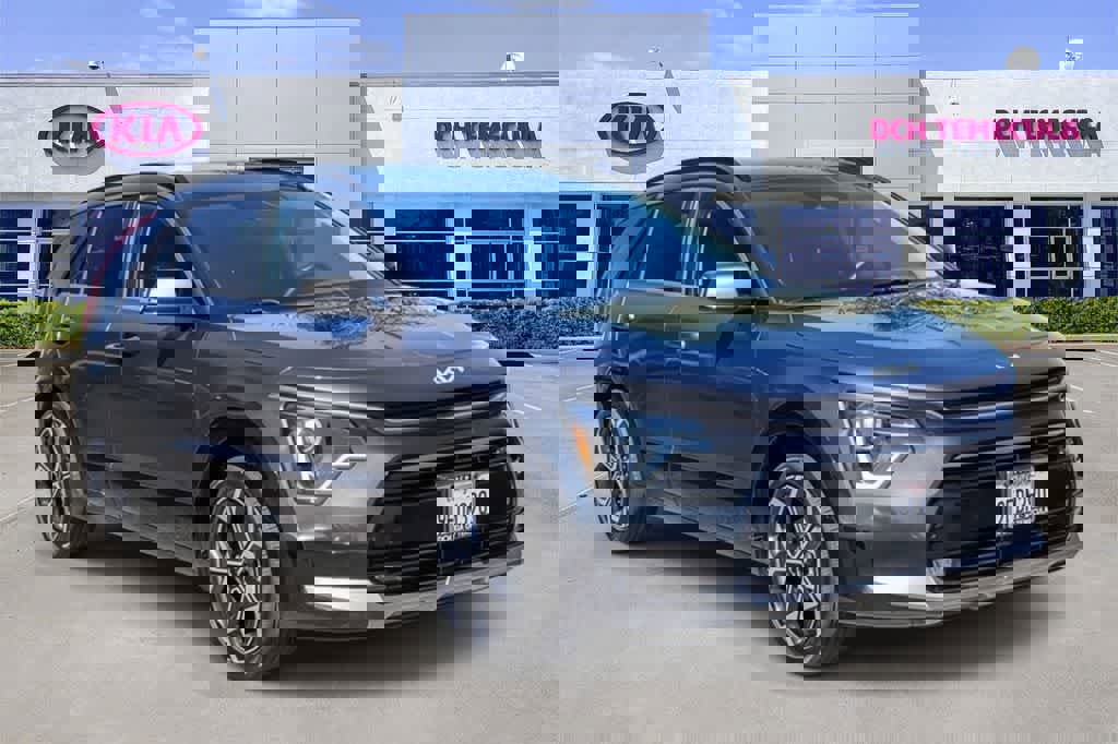 Certified 2023 Kia Niro EX Touring image 3