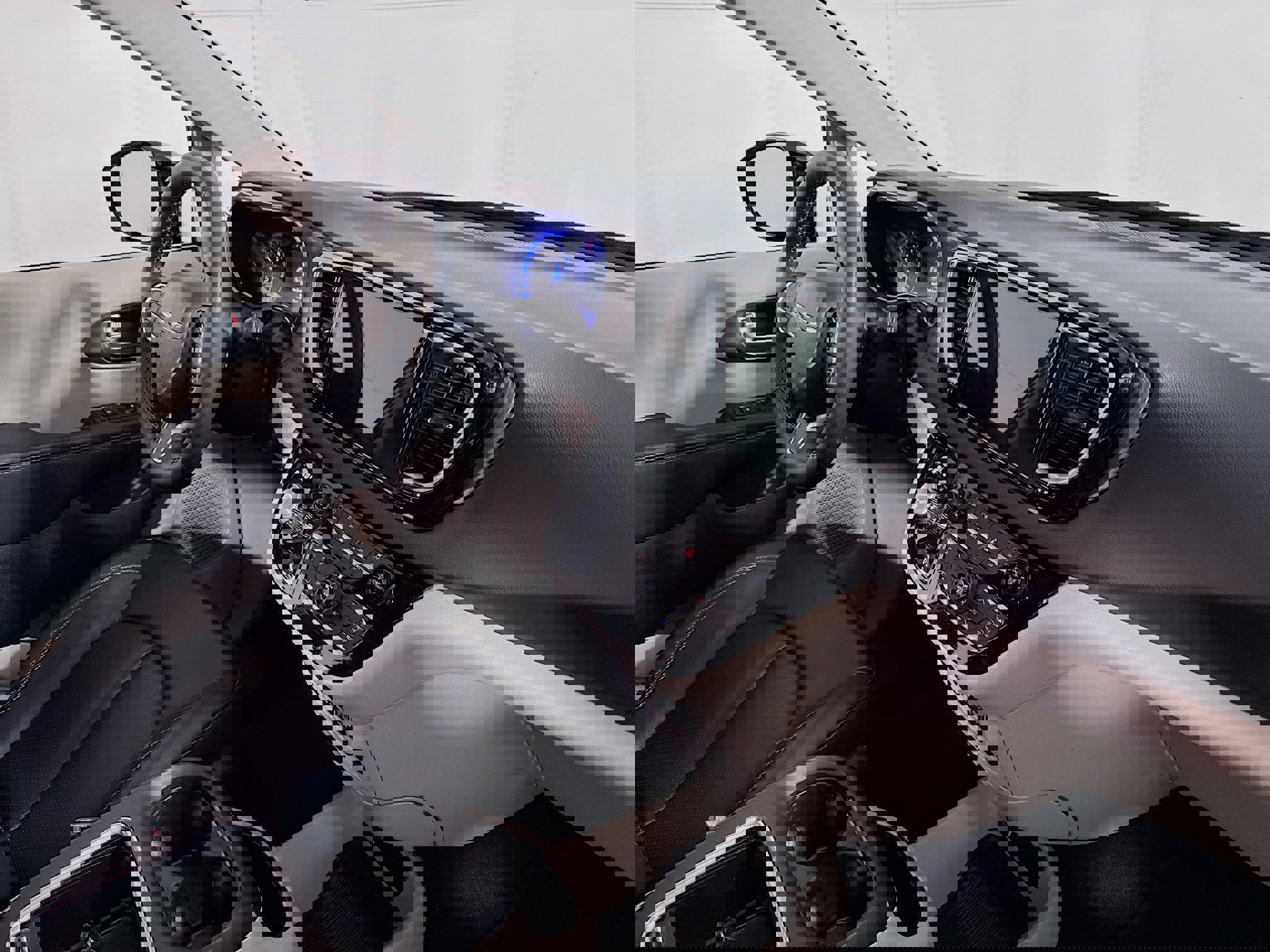 Used 2024 Chrysler Pacifica Touring-L image 29