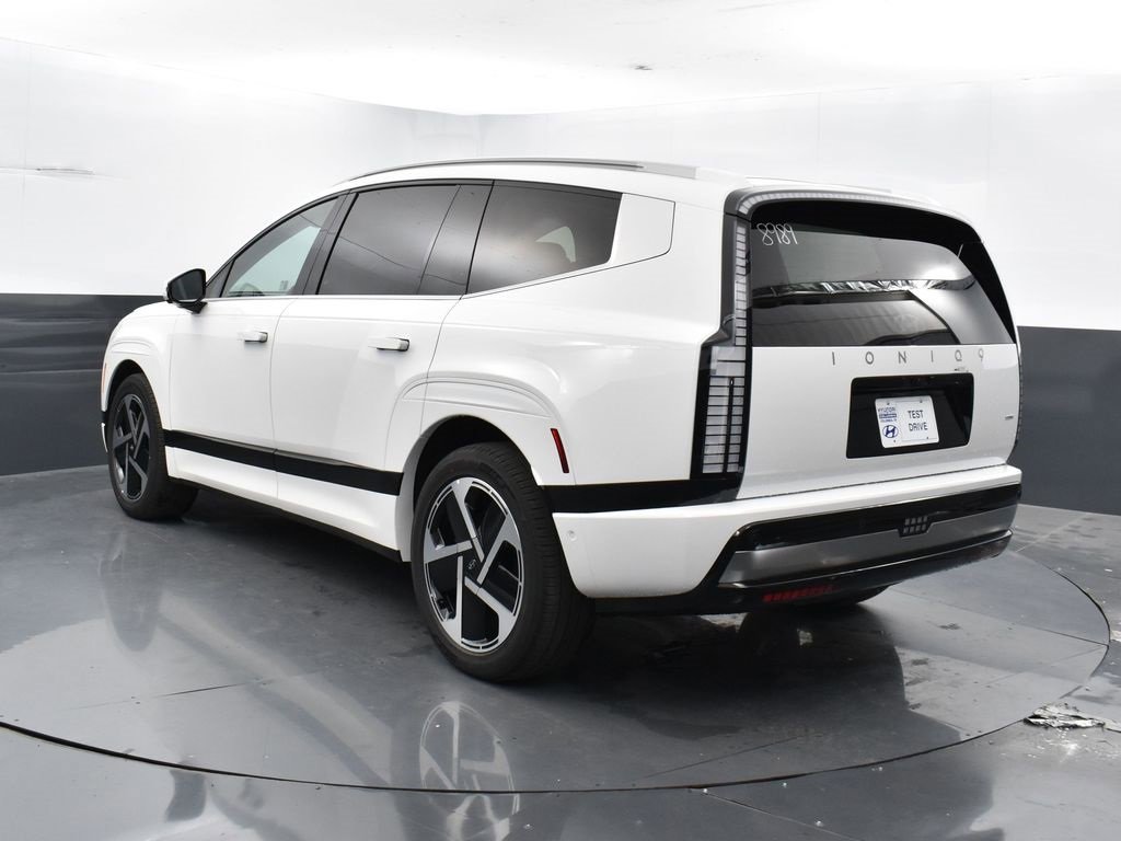 New 2026 Hyundai Ioniq 9 Calligraphy image 8