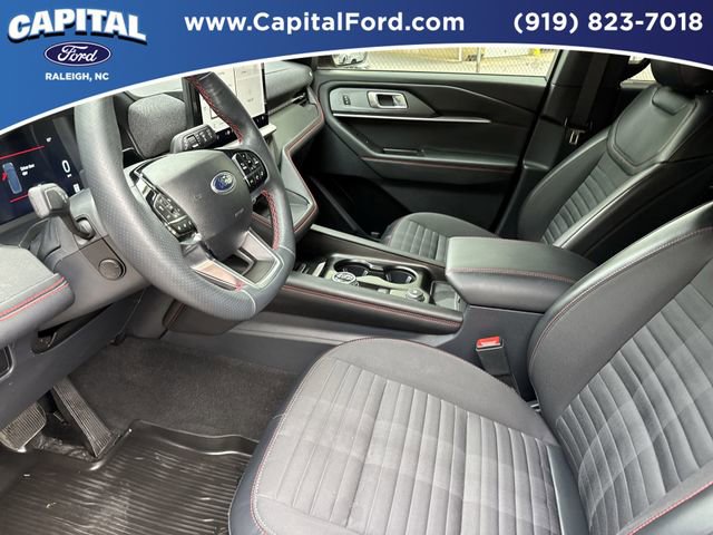 Certified 2025 Ford Explorer ST-Line w/ Premium Package AWD/4WD image 19