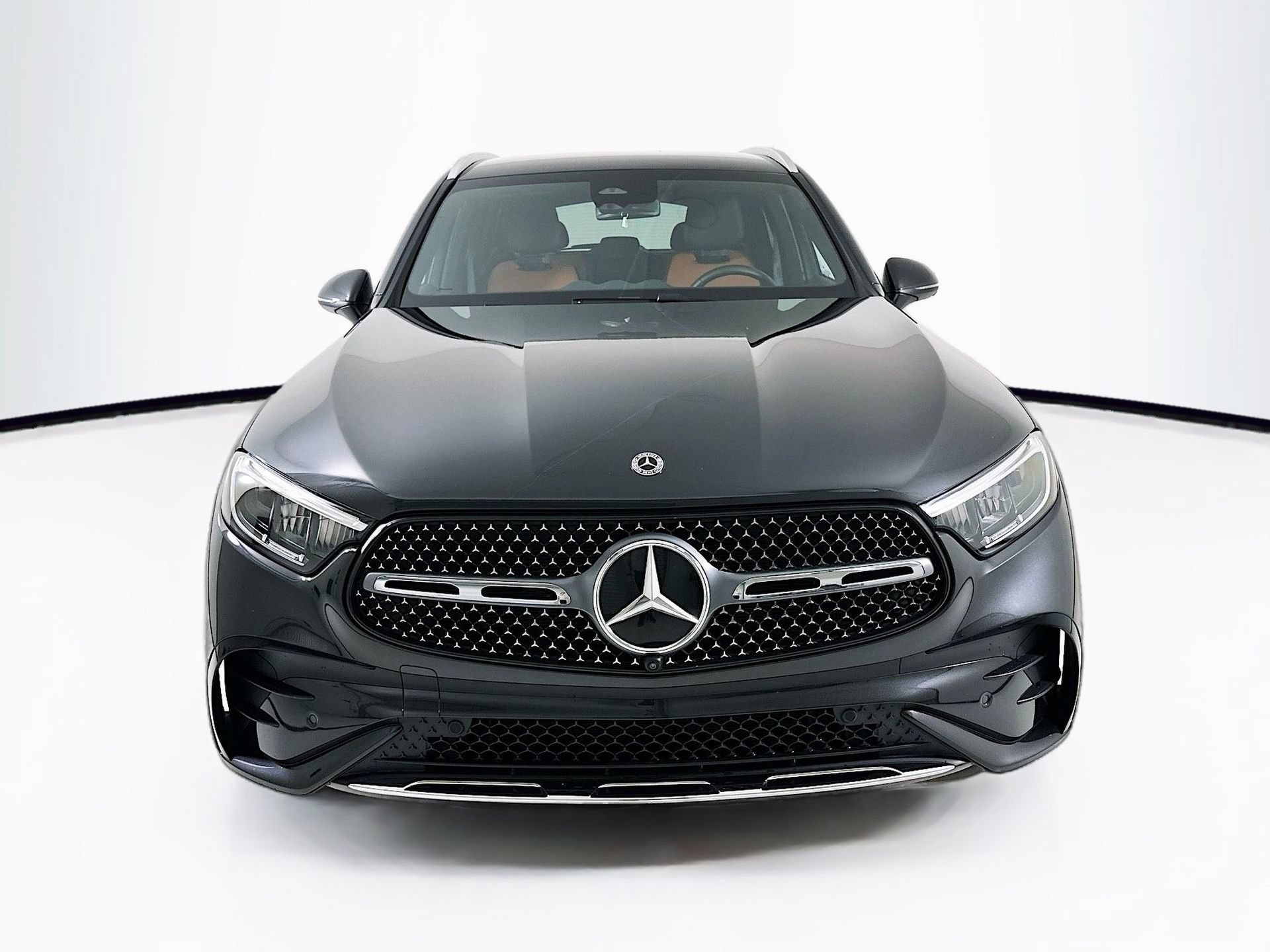 Certified 2026 Mercedes-Benz GLC 300 image 2