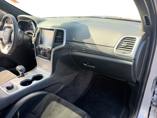 Used 2015 Jeep Grand Cherokee SRT AWD/4WD image 12