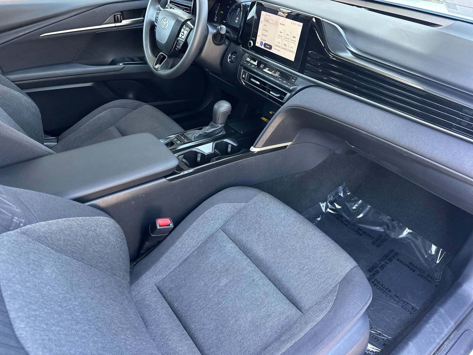 Used 2025 Toyota Camry LE FWD image 14