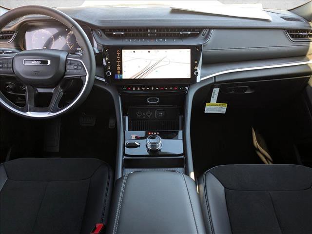 New 2026 Jeep Grand Cherokee Altitude image 15