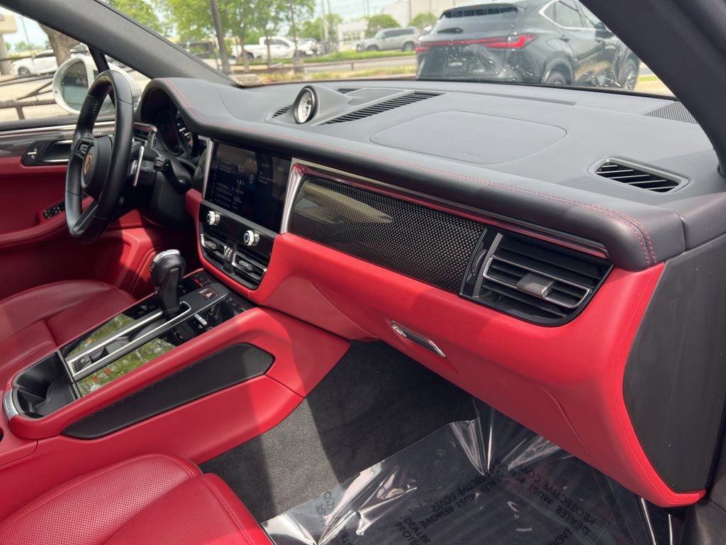 Used 2024 Porsche Macan GTS AWD/4WD image 27