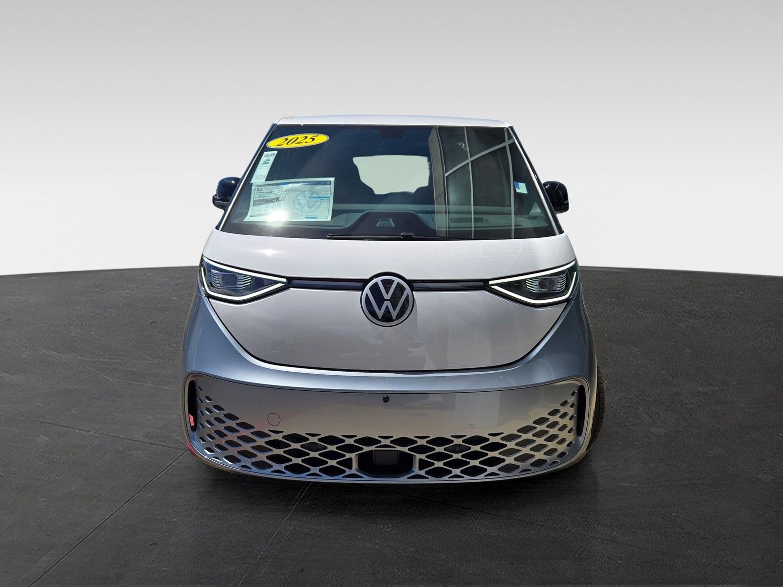 New 2025 Volkswagen ID. Buzz Pro S Plus image 2