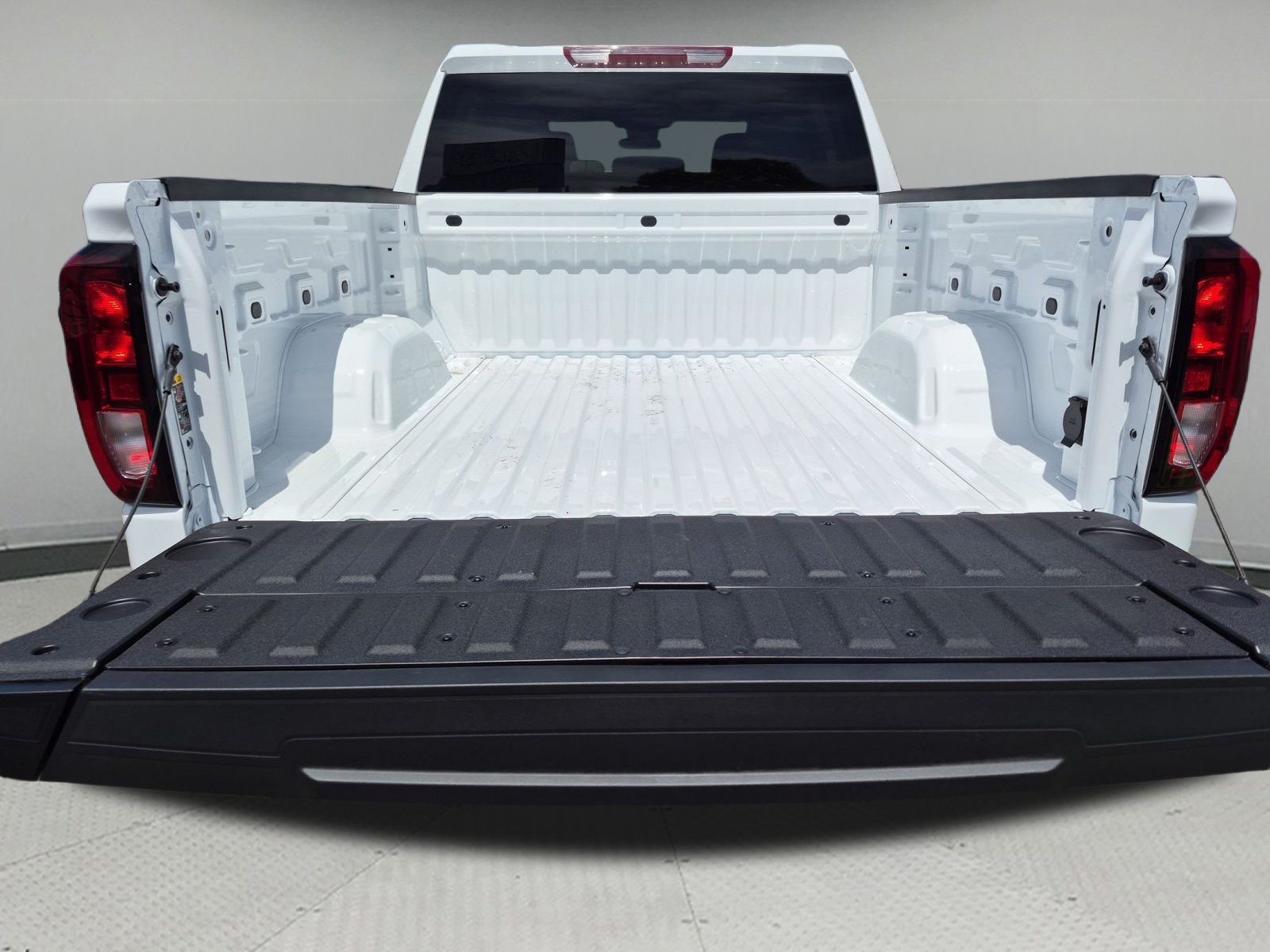 New 2026 GMC Sierra 1500 Elevation AWD/4WD image 25