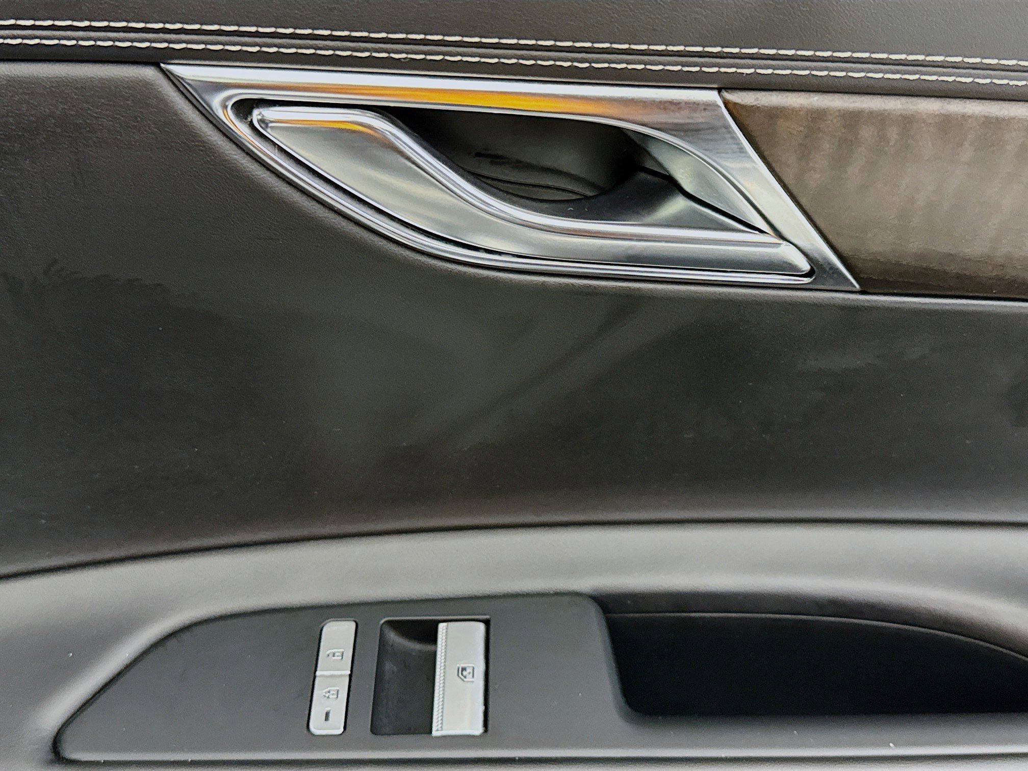 Used 2024 Genesis GV80 2.5T image 30