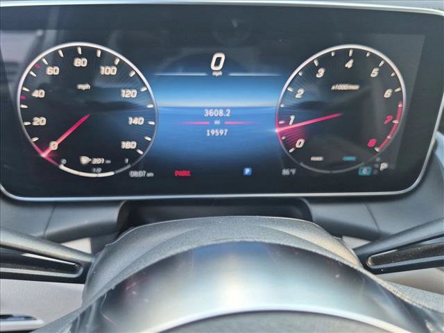 Used 2024 Mercedes-Benz GLC 300 image 11