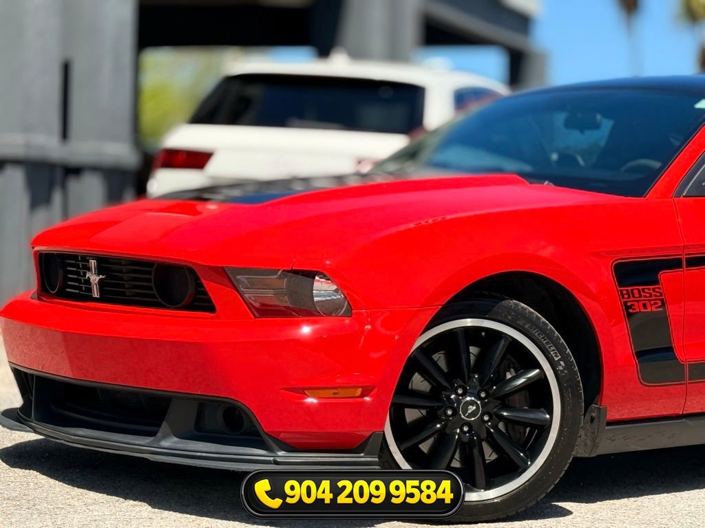 Used 2012 Ford Mustang Boss 302 w/ Boss 302 Accessory Pkg RWD image 2