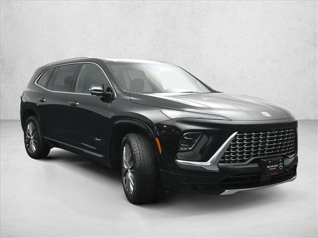 Used 2025 Buick Enclave Avenir w/ Trailering Package, 5000 lbs. AWD/4WD image 4