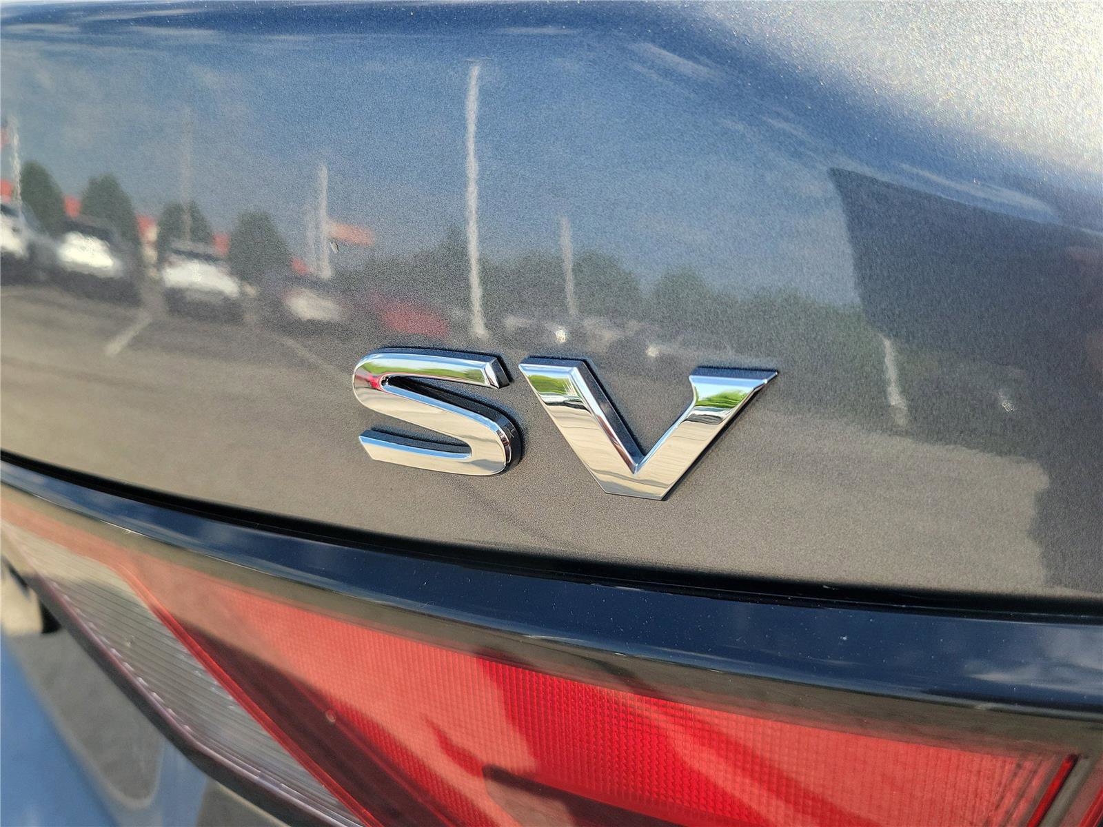 Used 2024 Nissan Sentra SV FWD image 7