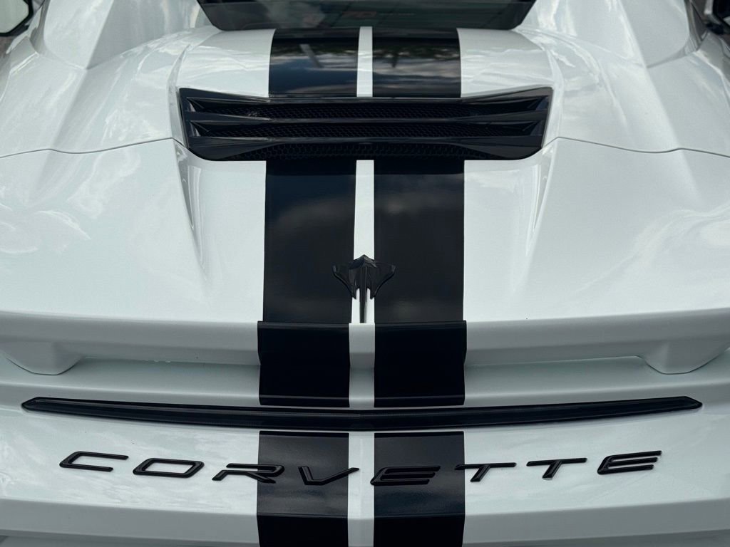 Used 2023 Chevrolet Corvette Stingray w/ Z51 Performance Package image 21