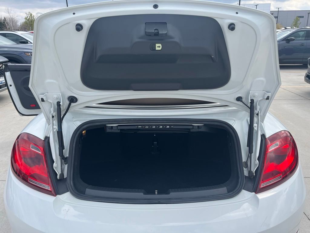 Used 2018 Volkswagen Beetle 2.0T Coast image 18