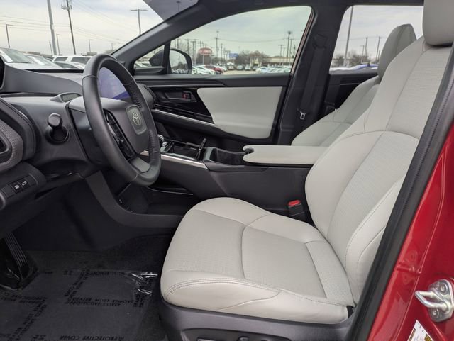 Used 2024 Toyota bZ4X AWD image 28