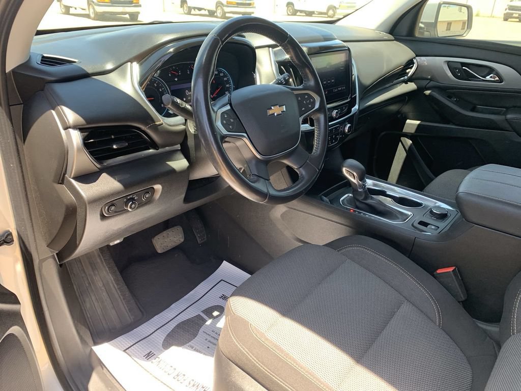 Used 2021 Chevrolet Traverse LT FWD image 7