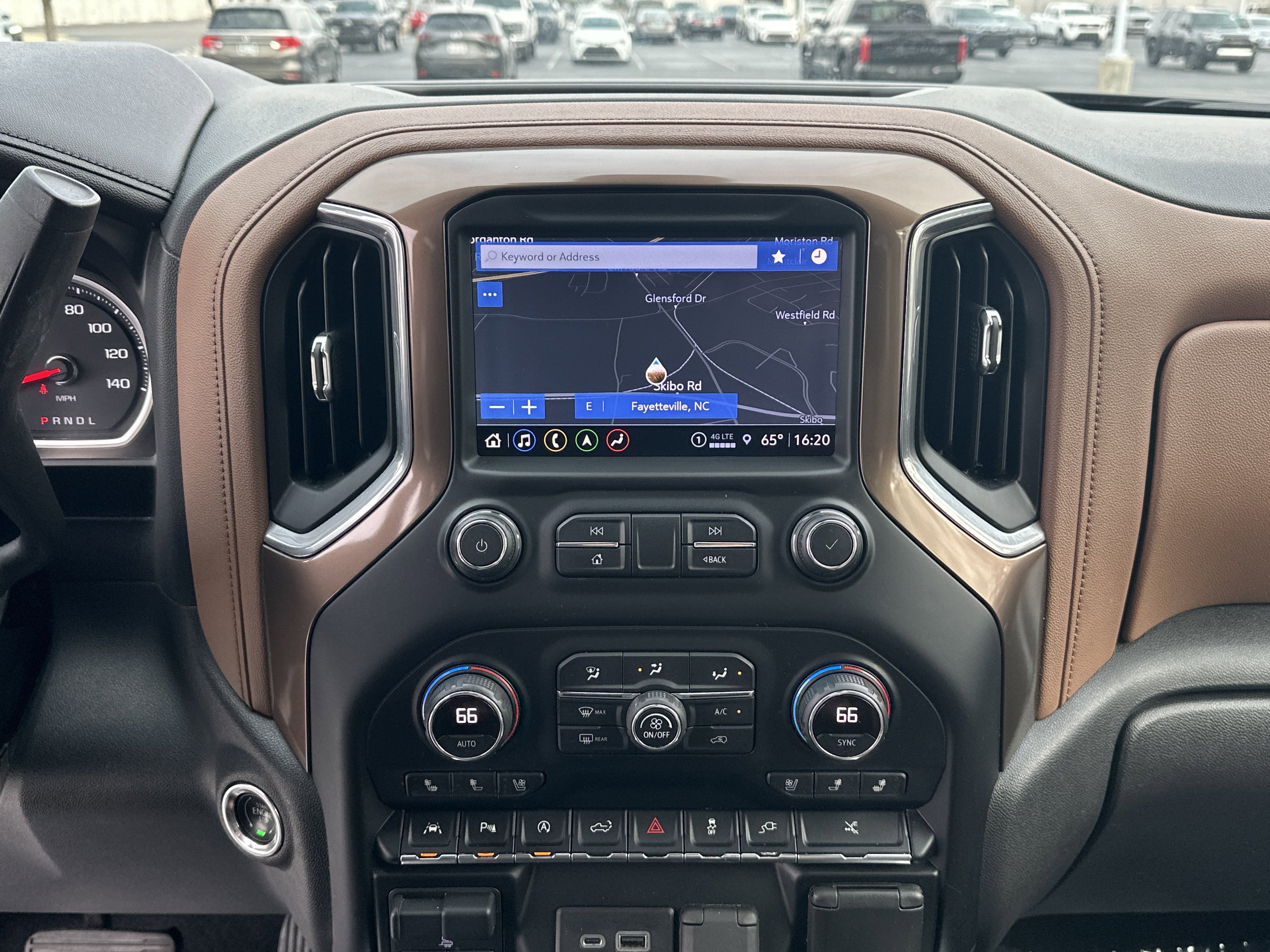 Used 2021 Chevrolet Silverado 1500 High Country w/ Technology Package image 24