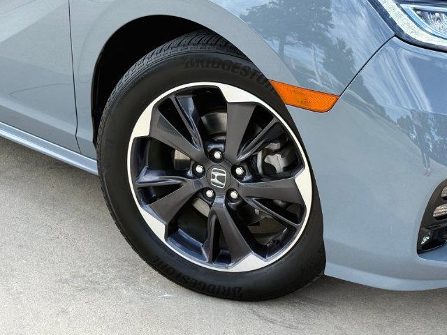 Used 2023 Honda Odyssey Elite image 2